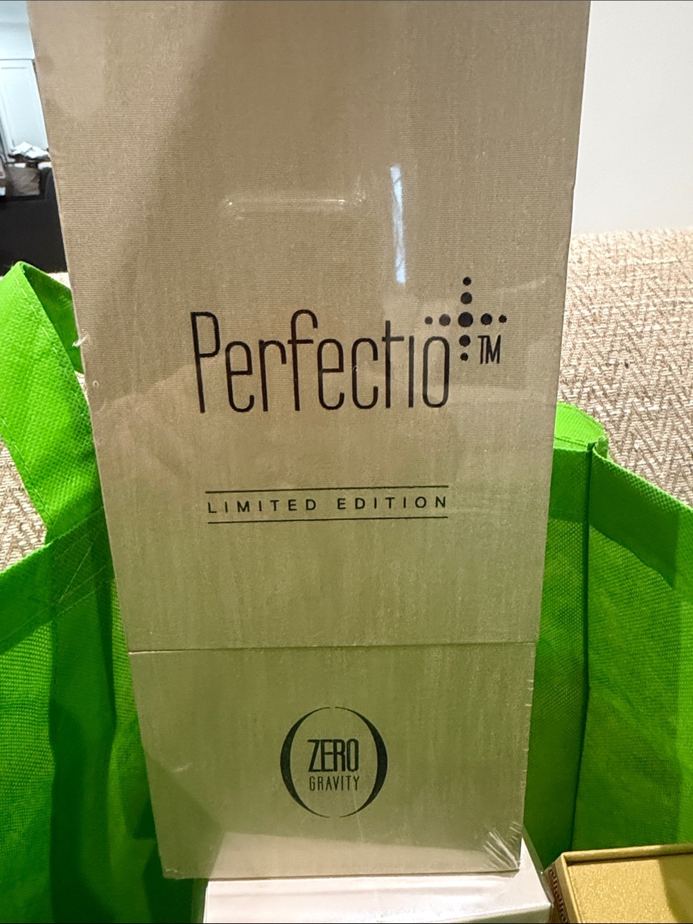 Perfectio plus zero gravity infra red light and heat therapy device